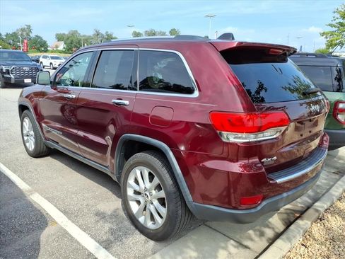 Used 2017 Jeep Grand Cherokee Limited AWD/4WD image 11