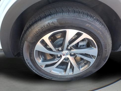 Used 2023 Buick Envision Essence AWD/4WD image 14