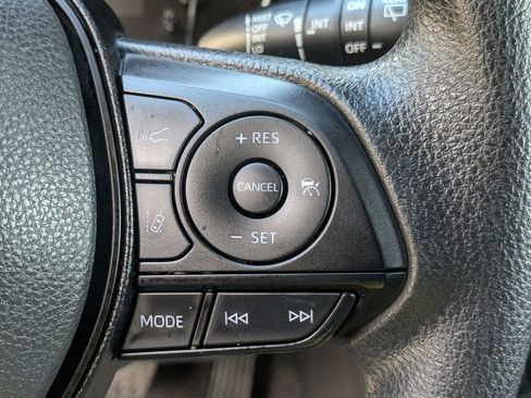 Used 2024 Toyota RAV4 XLE image 17