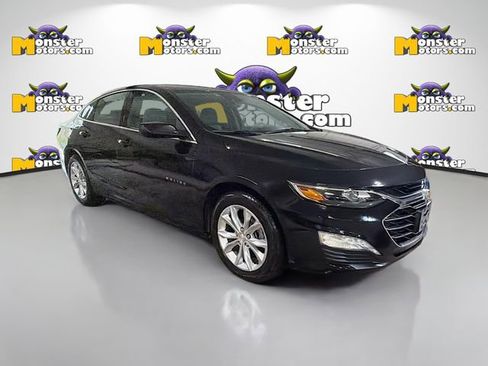 Used 2020 Chevrolet Malibu LT w/ Fleet LT Safety Plus Package FWD image 3