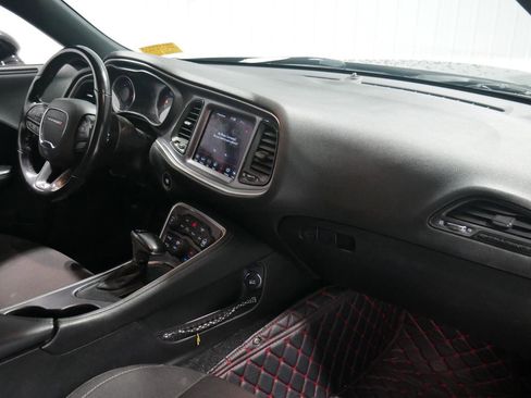 Used 2020 Dodge Challenger R/T image 12