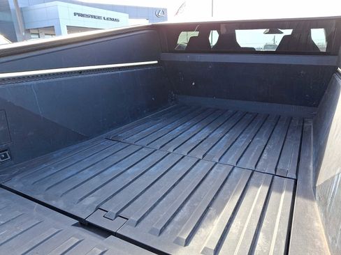 Used 2024 Tesla Cybertruck AWD Crew Cab image 28