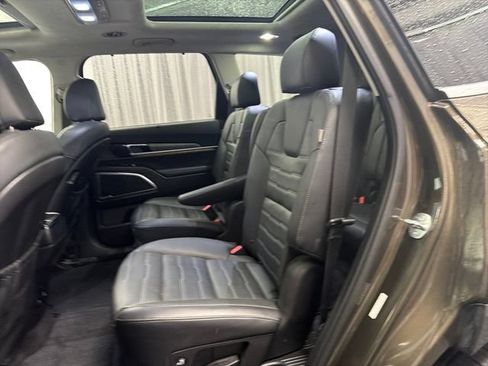 Certified 2024 Kia Telluride SX Prestige AWD/4WD image 12