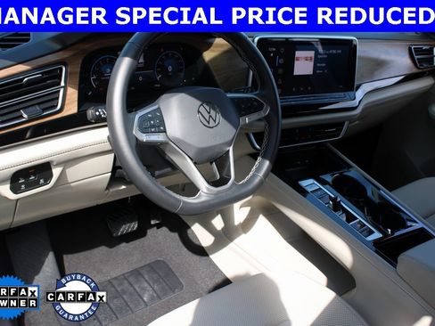 Certified 2024 Volkswagen Atlas SE image 8