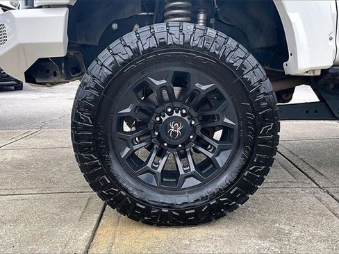 Used 2022 Ford F250 Lariat w/ Black Appearance Package image 30