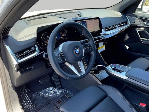 New 2026 BMW X2 xDrive28i w/ Technology Package AWD/4WD image 17