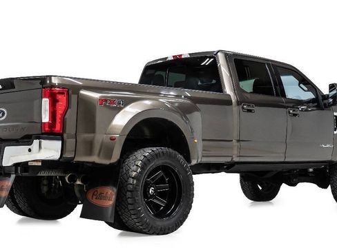 Used 2017 Ford F350 Lariat AWD/4WD image 3