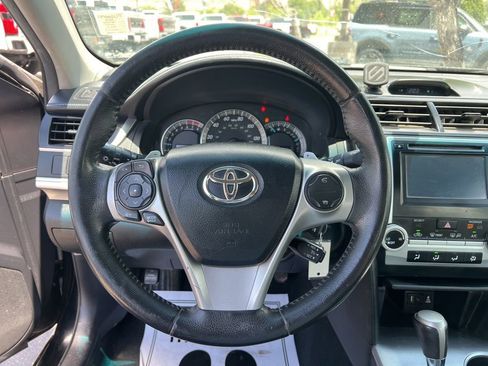 Used 2012 Toyota Camry SE FWD image 31