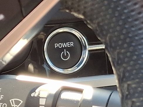 Used 2023 Mitsubishi Outlander SE image 24