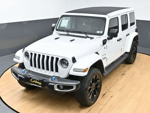 Used 2022 Jeep Wrangler Unlimited Sahara w/ Cold Weather Group image 49