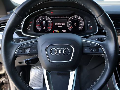 Used 2020 Audi Q8 Premium Plus w/ Premium Plus Package AWD/4WD image 34
