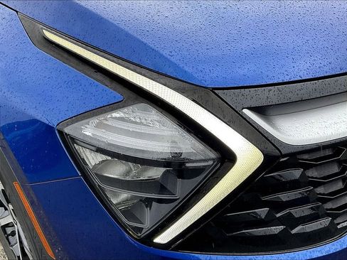 Used 2023 Kia Sportage EX image 27