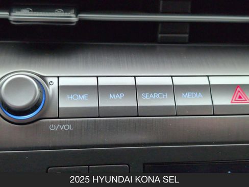 Used 2025 Hyundai Kona SEL image 19
