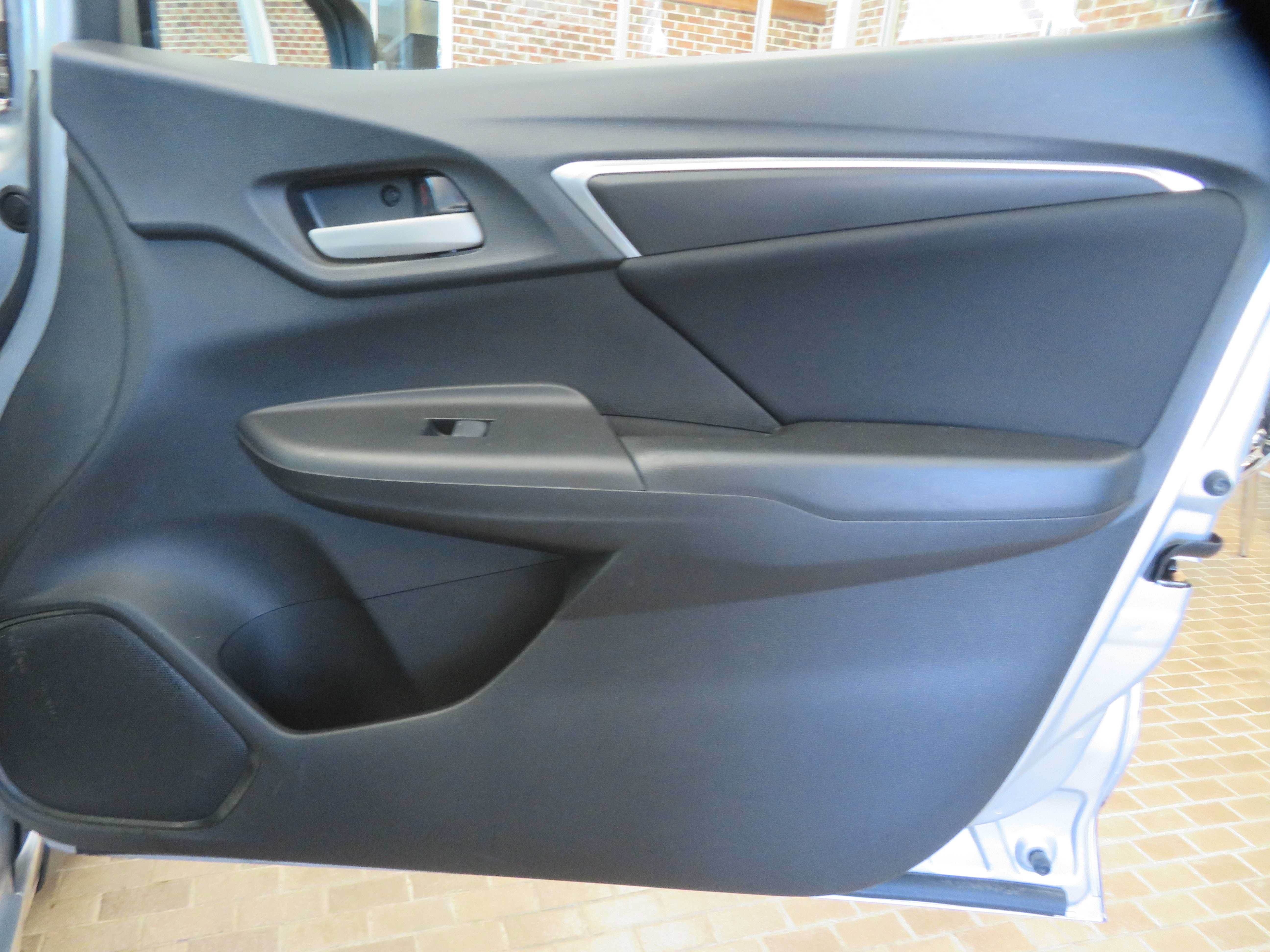 Used 2016 Honda Fit LX image 23