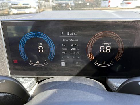 Used 2025 Hyundai Sonata SEL FWD image 19