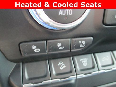 Used 2022 GMC Sierra 2500 AT4 w/ Gooseneck/5TH Wheel Package image 16