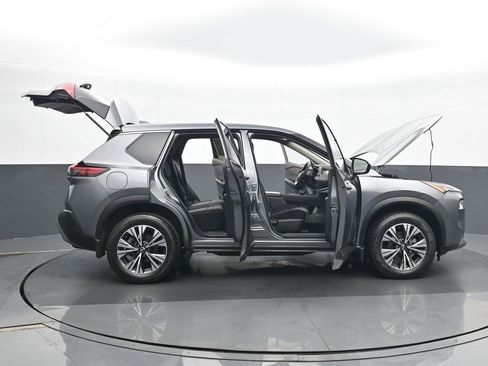 Used 2023 Nissan Rogue SV image 26