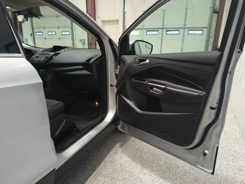 Used 2017 Ford Escape SE AWD/4WD image 21