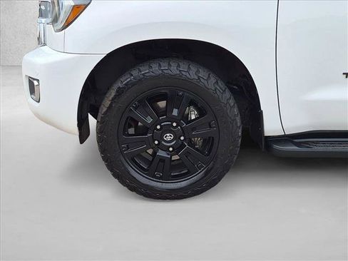 Used 2019 Toyota Sequoia TRD Sport w/ TRD Sport Premium Package AWD/4WD image 25