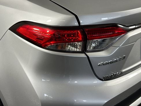 Used 2022 Toyota Corolla LE image 35
