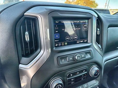 Certified 2025 Chevrolet Silverado 1500 Custom image 13