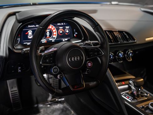 Used 2017 Audi R8 V10 plus AWD/4WD image 10