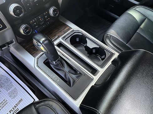 Used 2019 Ford F150 Lariat w/ Equipment Group 502A Luxury AWD/4WD image 18