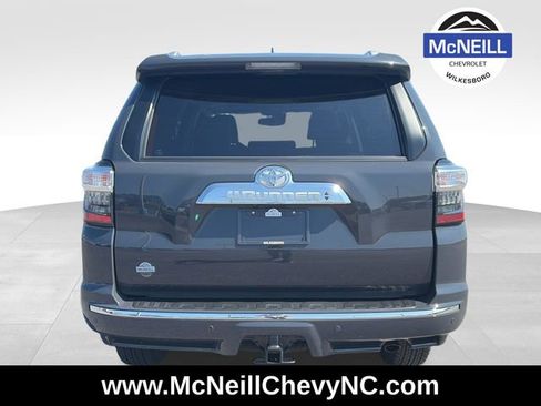 Used 2024 Toyota 4Runner Limited AWD/4WD image 7