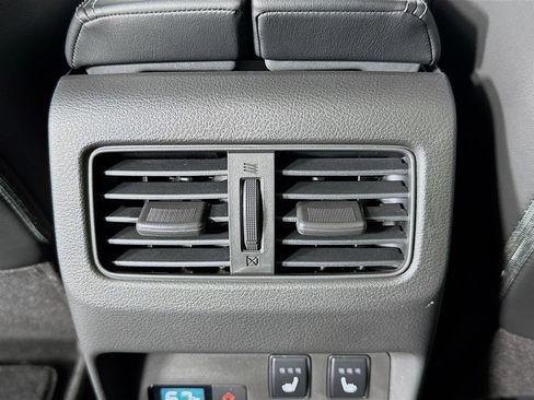 New 2026 Nissan Rogue Platinum w/ Platinum Premium Package image 26