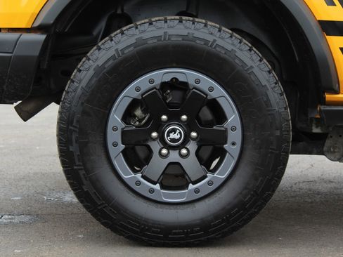 Used 2021 Ford Bronco Badlands image 27