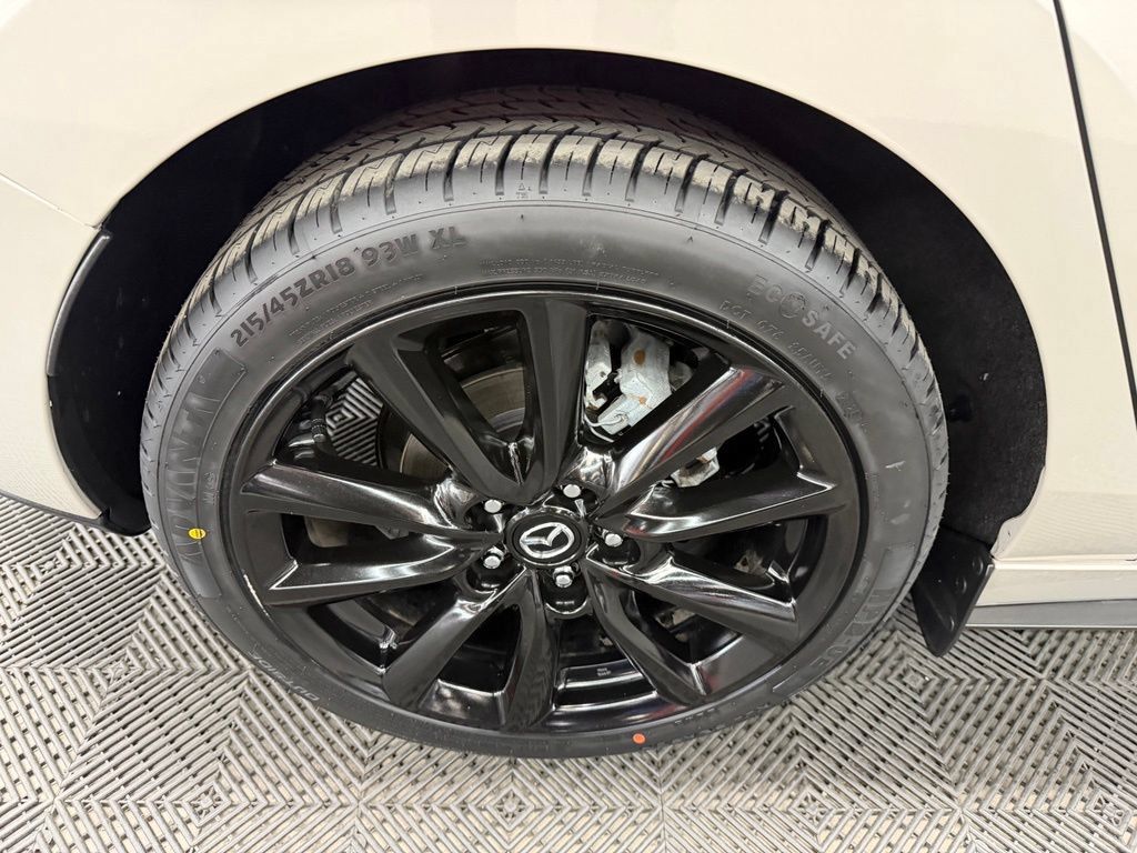 Used 2025 MAZDA MAZDA3 s Sport FWD image 19