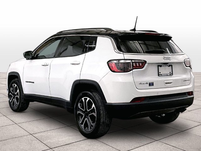 Used 2022 Jeep Compass Limited AWD/4WD image 10
