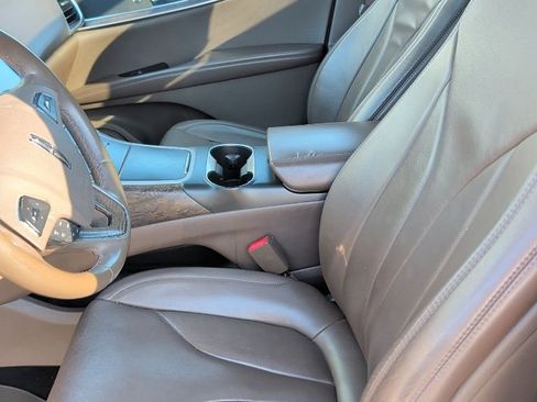 Used 2016 Lincoln MKX Reserve w/ Technology Package image 7