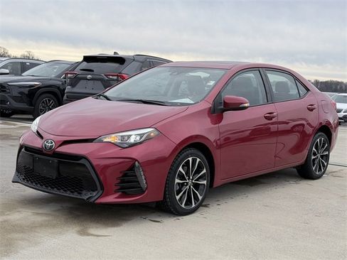 Used 2017 Toyota Corolla XSE image 2