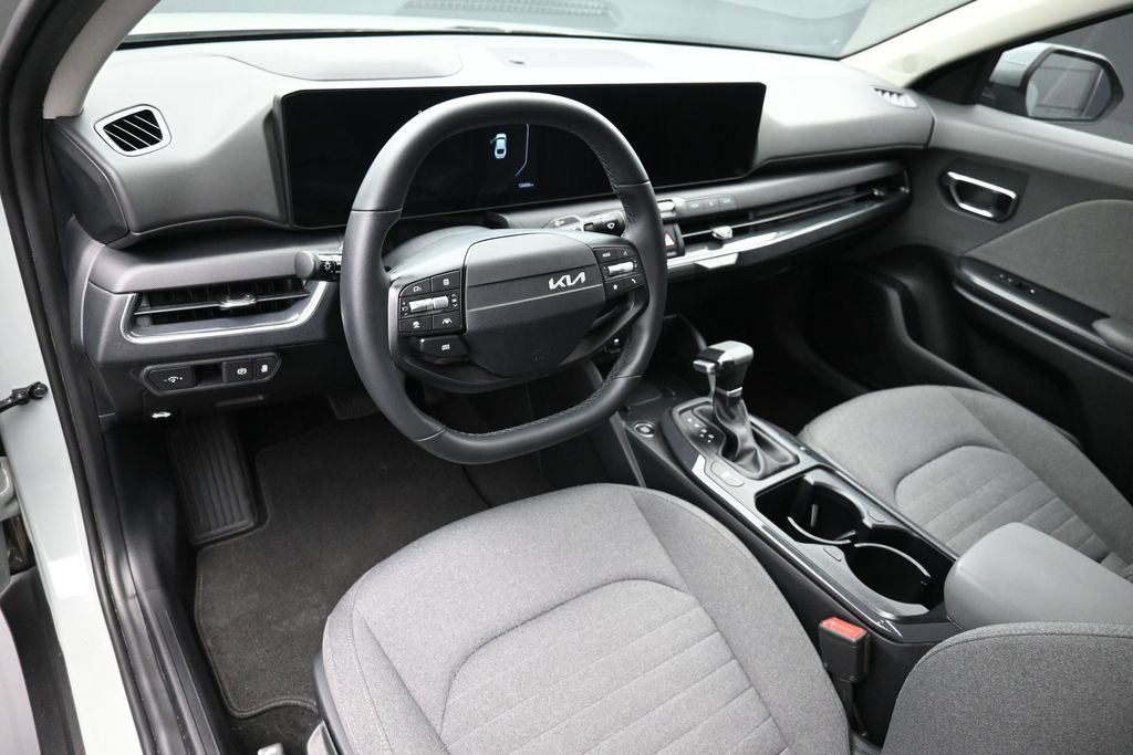 Used 2025 Kia K4 EX FWD image 13