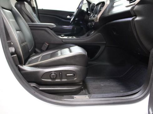 Used 2021 GMC Acadia Denali w/ Denali Technology Package AWD/4WD image 27