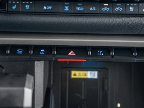 Used 2022 Toyota Tundra Limited image 28