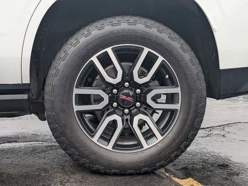 Used 2022 GMC Yukon AT4 w/ Max Trailering Package AWD/4WD image 12
