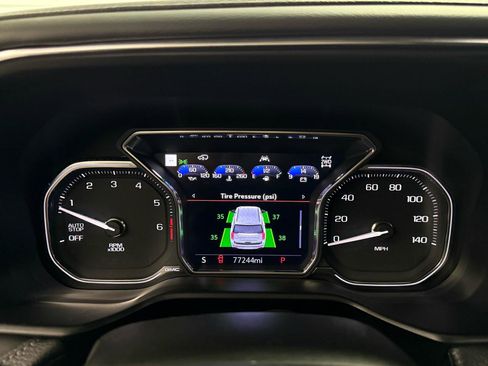 Used 2021 GMC Yukon Denali w/ Denali Premium Package image 16