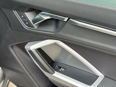 Used 2020 Audi Q3 2.0T Premium Plus image 28