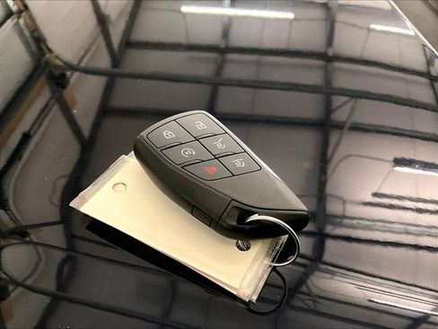 Used 2021 GMC Yukon Denali w/ Denali Ultimate Package AWD/4WD image 10