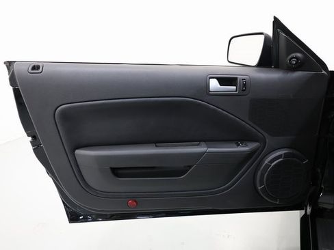 Used 2006 Ford Mustang GT image 50