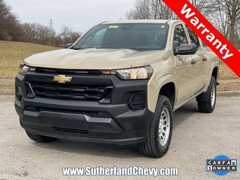 Used 2024 Chevrolet Colorado W/T image 3