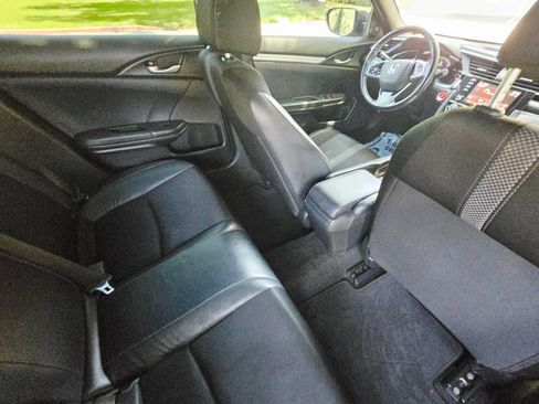 Used 2020 Honda Civic Sport image 35