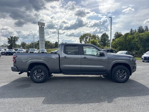 New 2026 Nissan Frontier SV w/ SV Convenience Package image 4