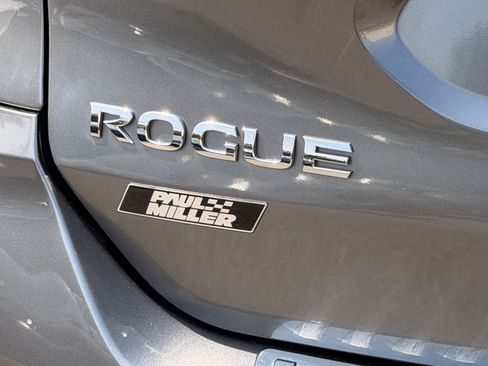 Used 2019 Nissan Rogue S w/ Special Edition Package AWD/4WD image 28