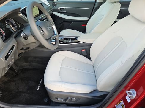 Used 2023 Hyundai Sonata SEL w/ Cargo Package image 13