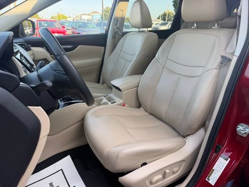 Used 2019 Nissan Rogue SL w/ Premium Package AWD/4WD image 9