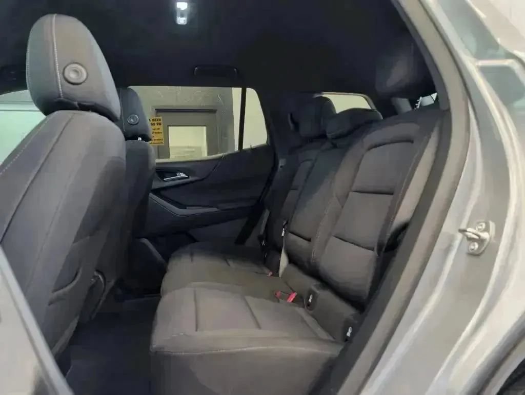Used 2025 Chevrolet Equinox LT AWD/4WD image 92