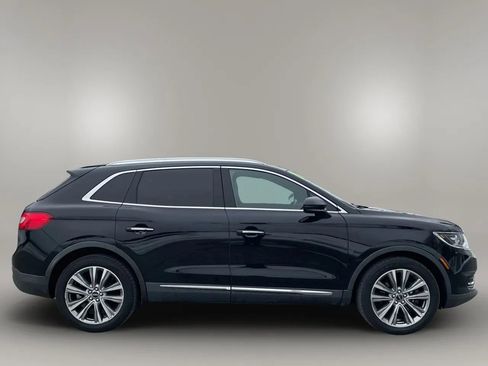 Used 2016 Lincoln MKX Reserve w/ Climate Package image 2